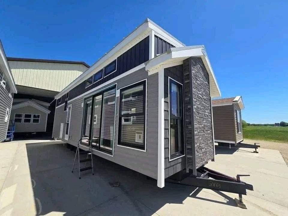 BRAND NEW ELEVATION PARK MODEL1